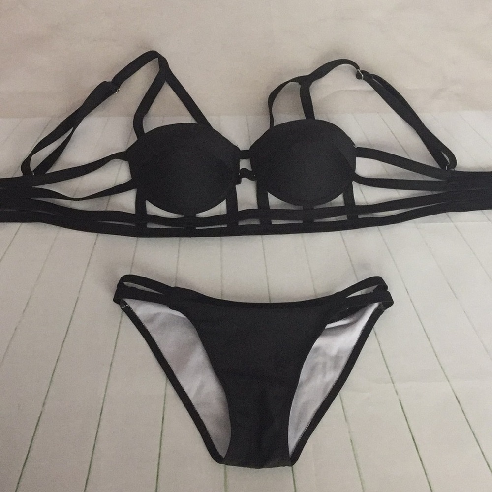 Black strappy bikini